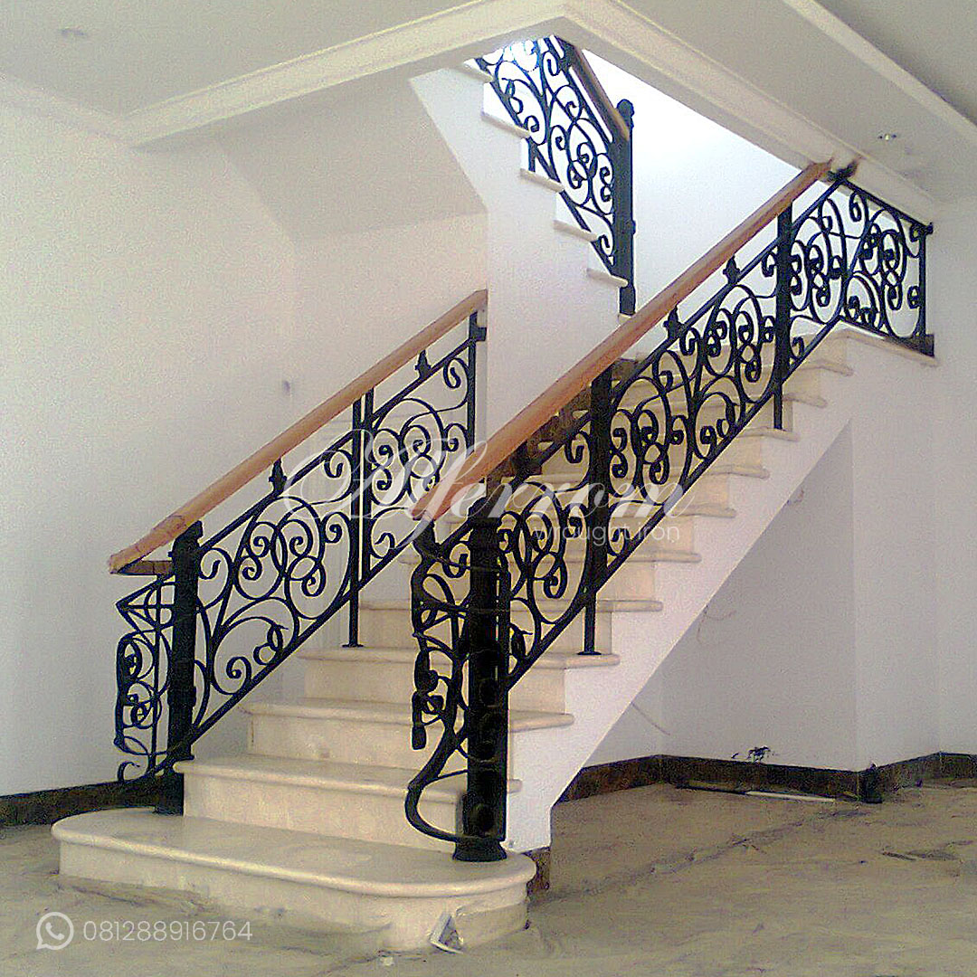 Railing Tangga